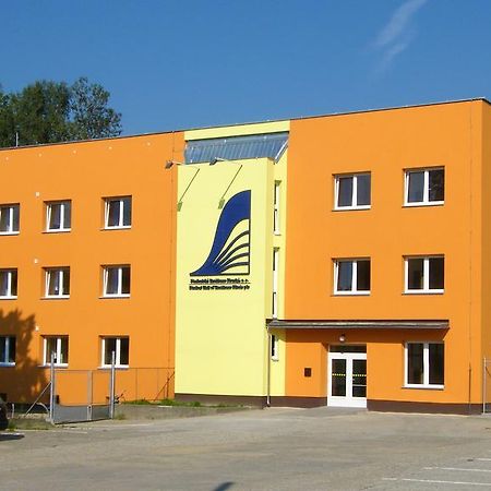 Residence Slezska Ostrava Luaran gambar