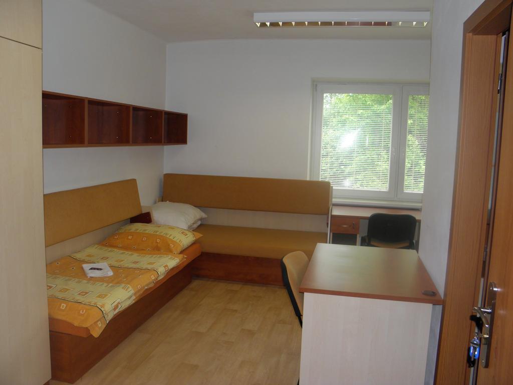 Residence Slezska Ostrava Bilik gambar