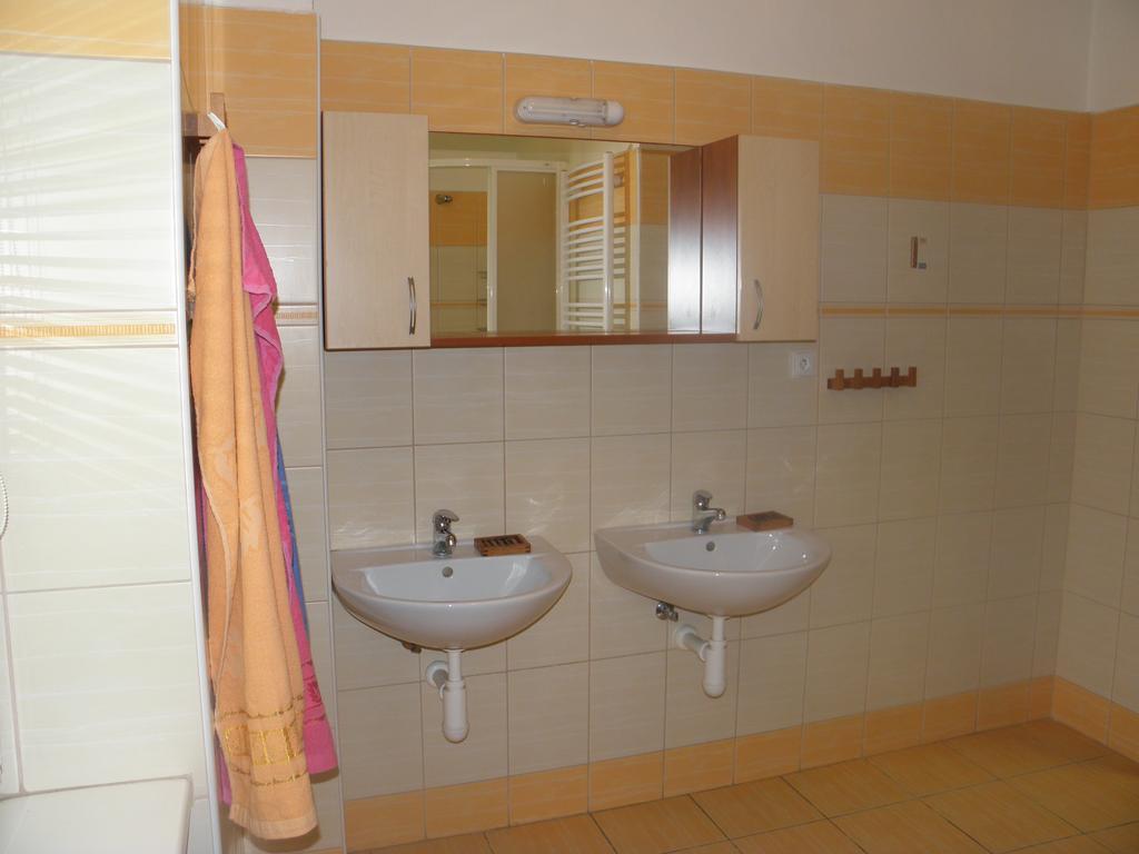 Residence Slezska Ostrava Bilik gambar